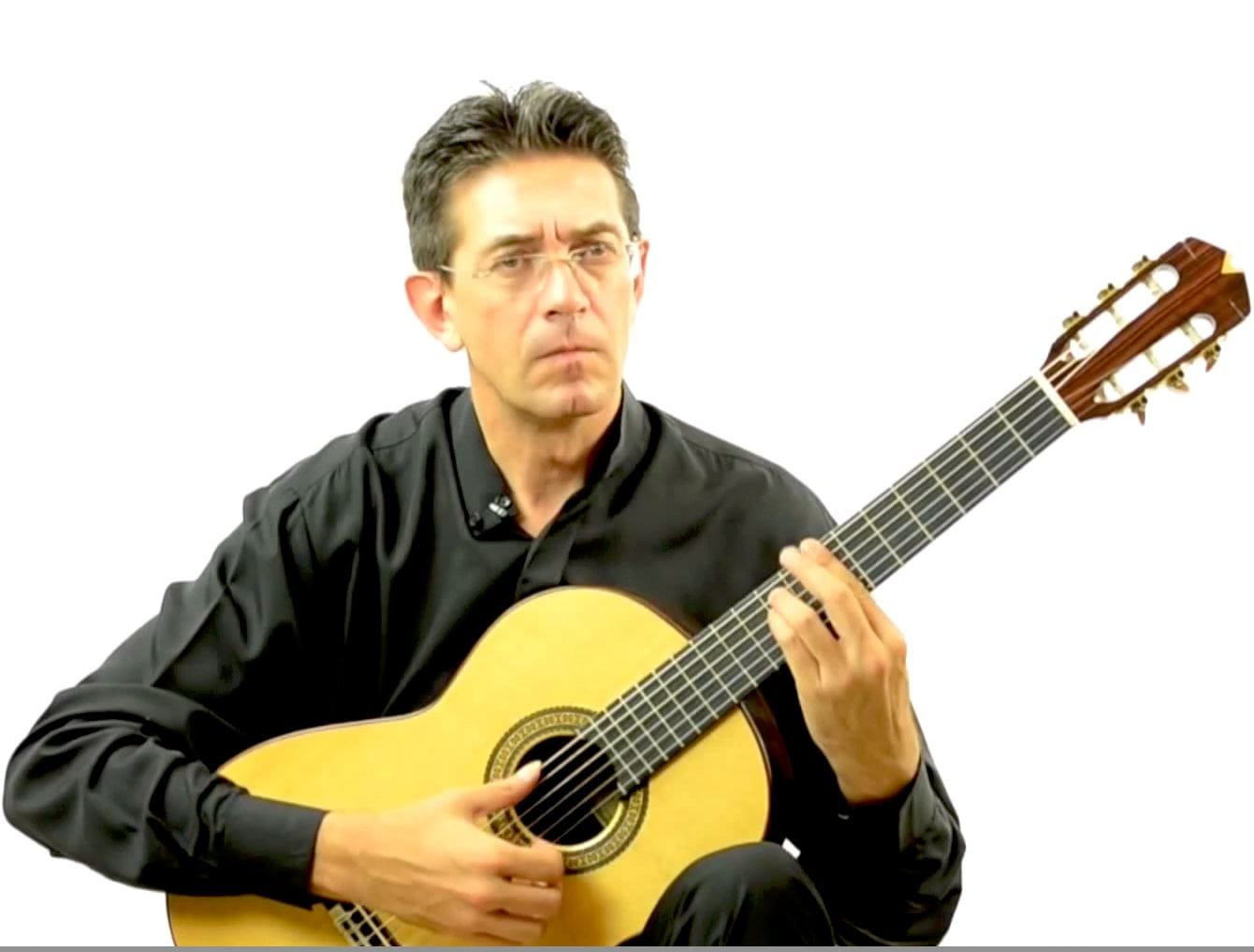 flamenco-guitarist-dubai