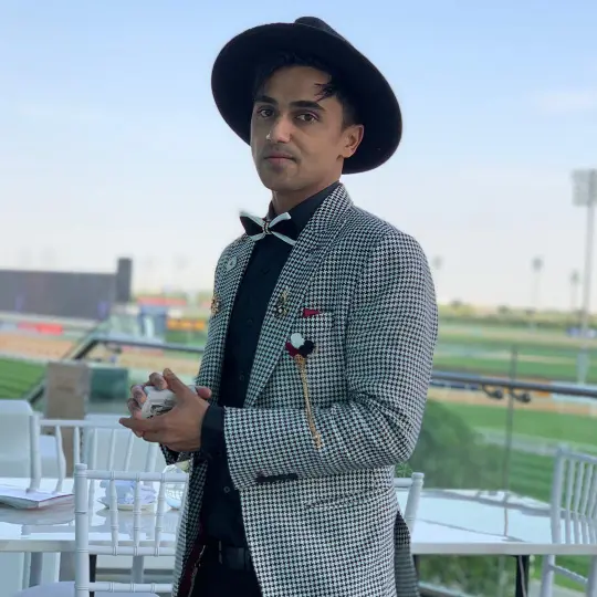 dubai close up magician