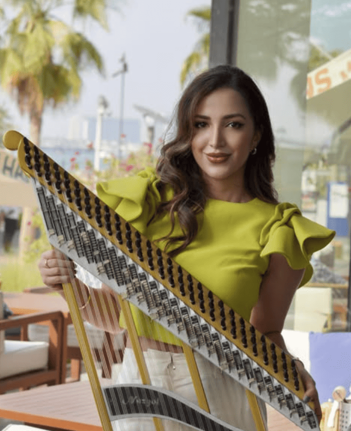 Dubai based female qanoon player